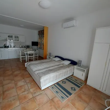 Apartment Istvan *