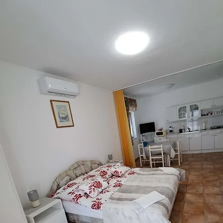 Apartment Istvan *