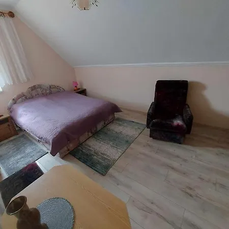 Istvan Apartment *