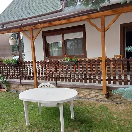 Apartment Istvan *